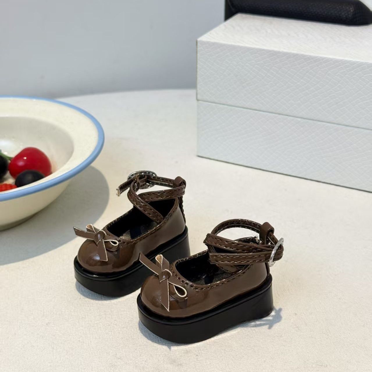 Vintage Collectible Shoes - Kahve Rengi Fiyonklu Platform Bebek Ayakkabıları,